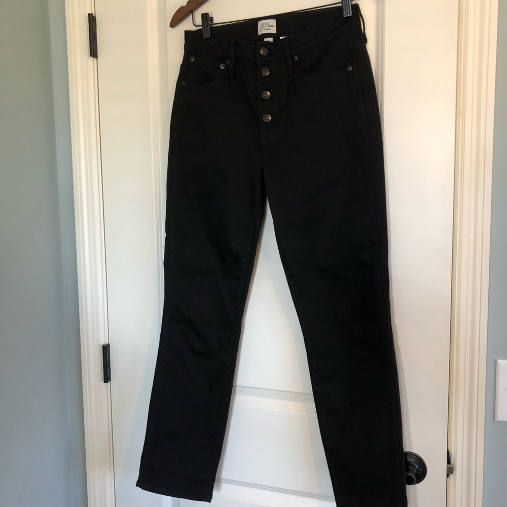 Like new! J. Crew Denim 9” Vintage Straight. Black. Button Fly. Size 27